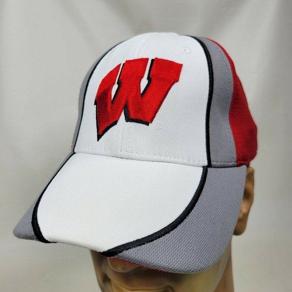 Top of the World Other - Wisconsin Badgers TOW One Fit Fitted Hat White Gray Red Baseball Cap